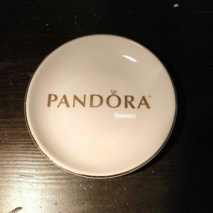 Pandora jewelery holder